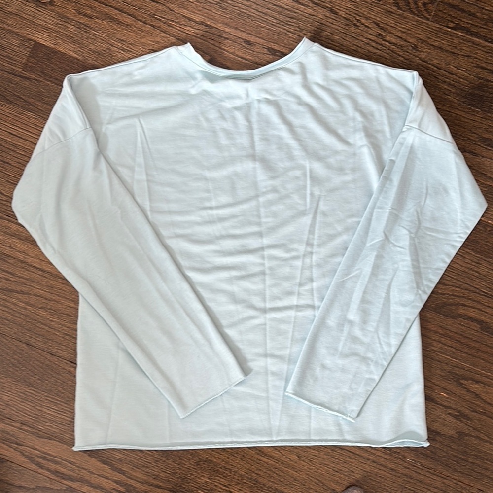 Women’s Light Blue Long Sleeve Shirt with '1989' Print (size M) - Picture 6 of 6
